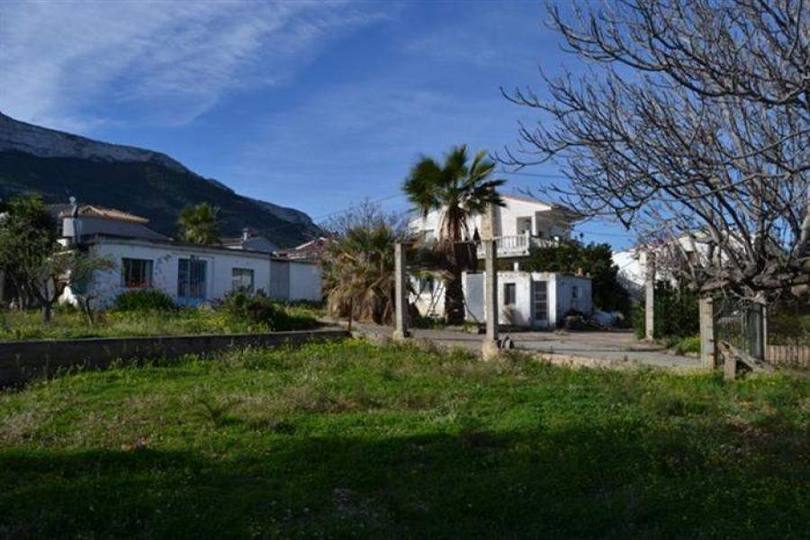 Dénia,Alicante,España,3 Bedrooms Bedrooms,2 BathroomsBathrooms,Chalets,17313