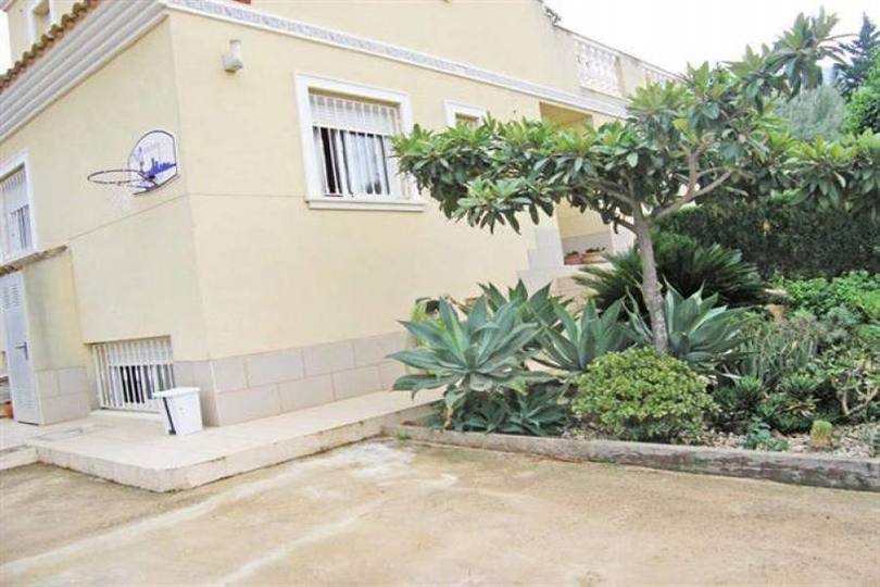 Dénia,Alicante,España,4 Bedrooms Bedrooms,2 BathroomsBathrooms,Chalets,17342