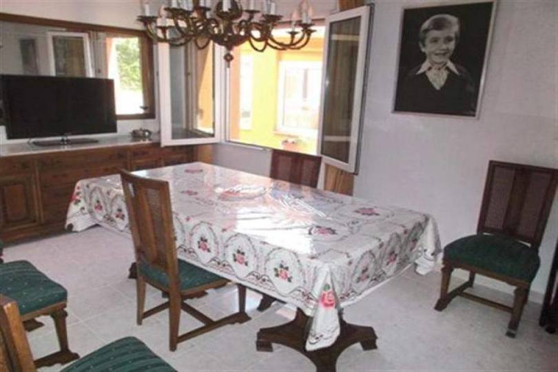 Dénia,Alicante,España,4 Bedrooms Bedrooms,3 BathroomsBathrooms,Chalets,17384