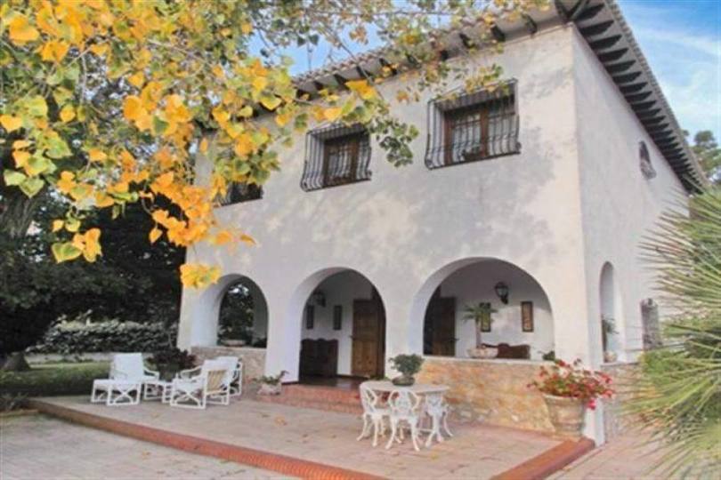 Dénia,Alicante,España,7 Bedrooms Bedrooms,4 BathroomsBathrooms,Chalets,17403