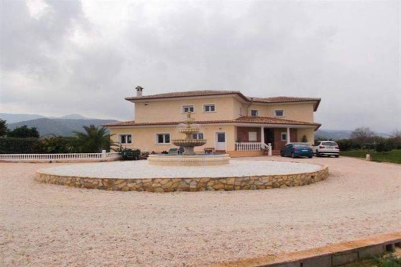 Pedreguer,Alicante,España,5 Bedrooms Bedrooms,5 BathroomsBathrooms,Chalets,17406