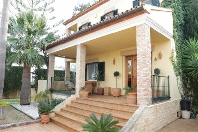 Dénia,Alicante,España,5 Bedrooms Bedrooms,4 BathroomsBathrooms,Chalets,17417