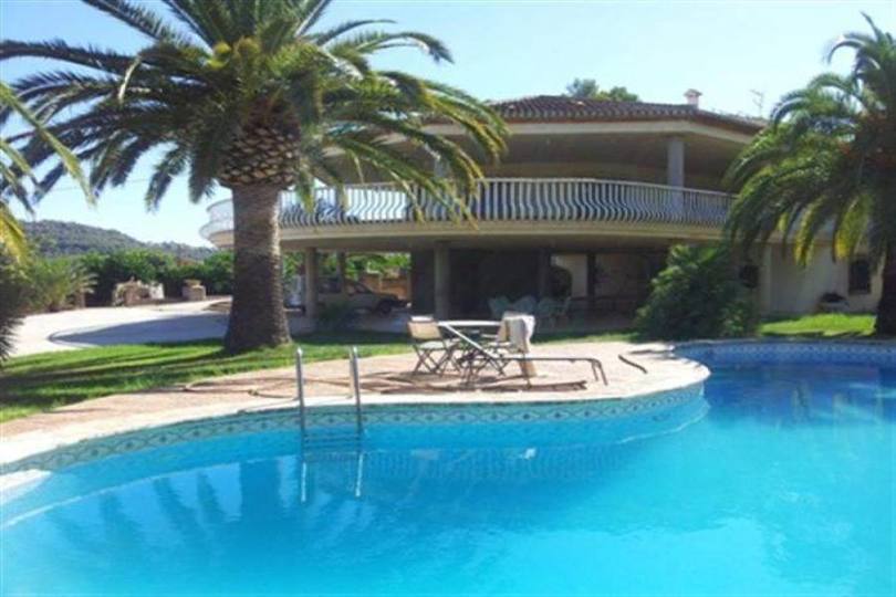 Pedreguer,Alicante,España,10 Bedrooms Bedrooms,5 BathroomsBathrooms,Chalets,17434