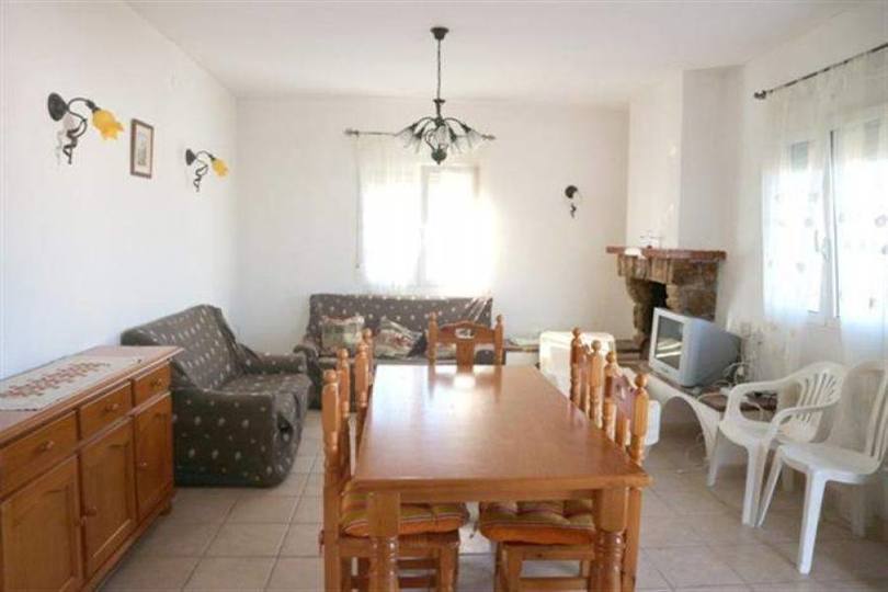 Dénia,Alicante,España,4 Bedrooms Bedrooms,2 BathroomsBathrooms,Chalets,17449