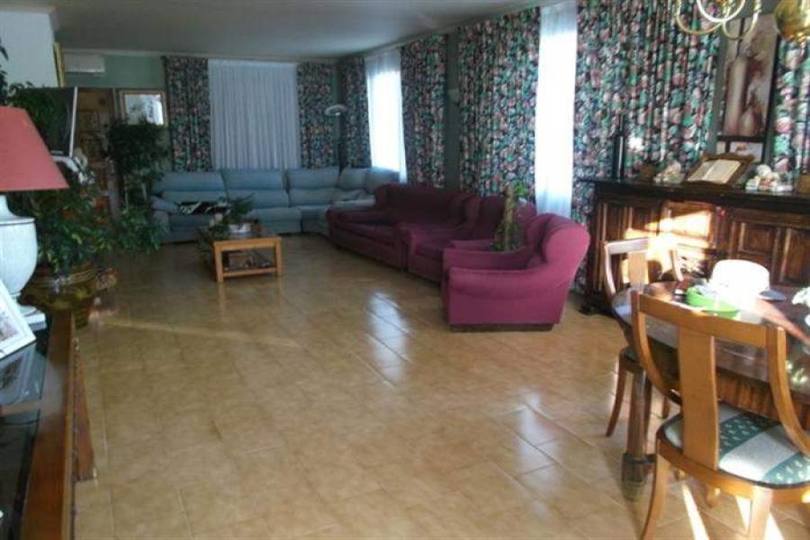 Pedreguer,Alicante,España,9 Bedrooms Bedrooms,4 BathroomsBathrooms,Chalets,17479