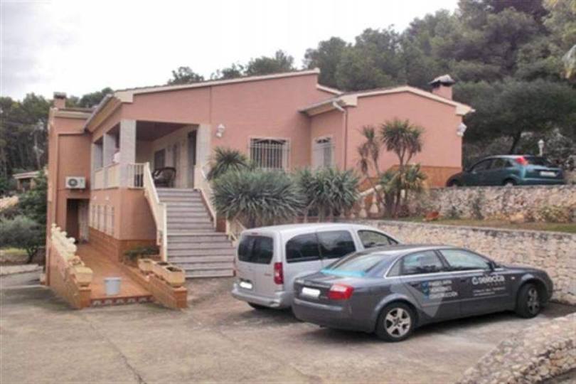 Pedreguer,Alicante,España,6 Bedrooms Bedrooms,3 BathroomsBathrooms,Chalets,17493