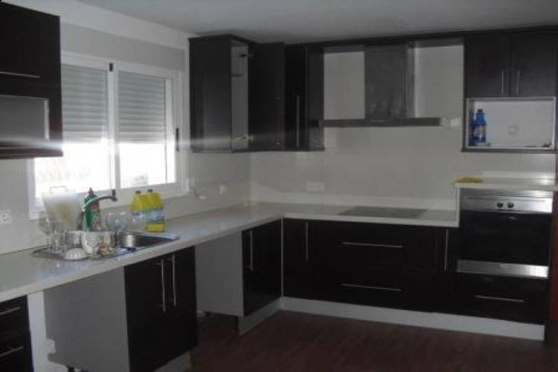 La Nucia,Alicante,España,4 Bedrooms Bedrooms,2 BathroomsBathrooms,Chalets,17564