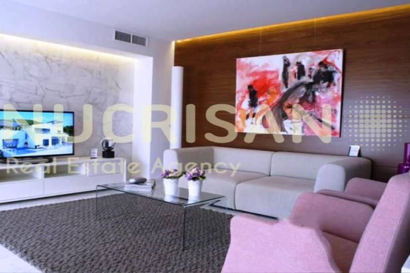 Altea,Alicante,España,3 Bedrooms Bedrooms,4 BathroomsBathrooms,Chalets,17574