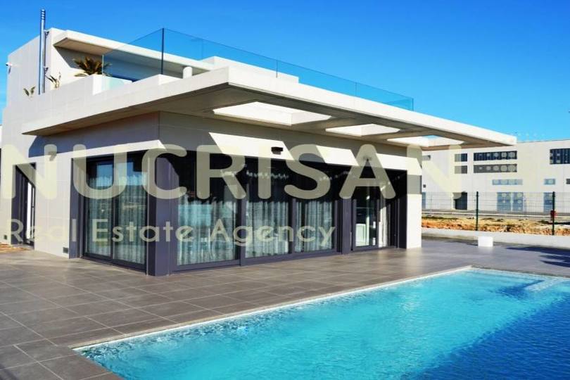 Orihuela,Alicante,España,4 Bedrooms Bedrooms,3 BathroomsBathrooms,Chalets,17609