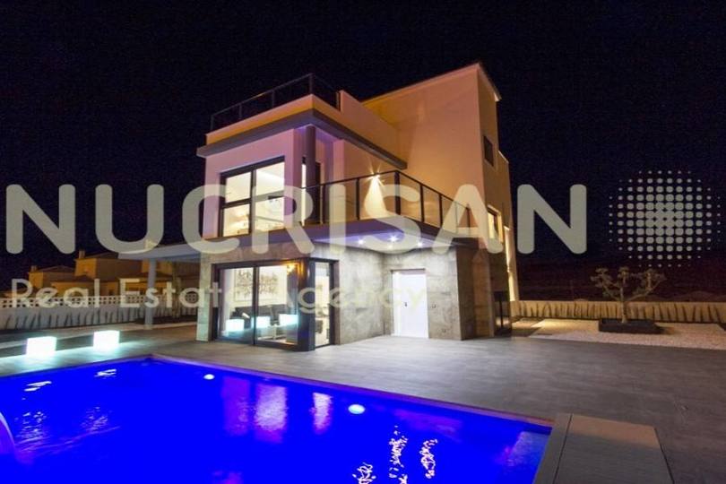 Castalla,Alicante,España,4 BathroomsBathrooms,Chalets,17612