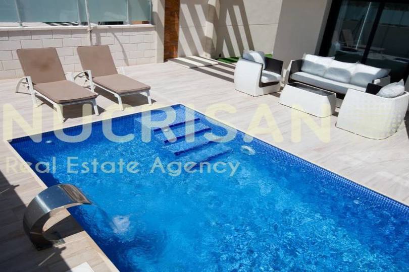 Orihuela,Alicante,España,3 Bedrooms Bedrooms,3 BathroomsBathrooms,Chalets,17661