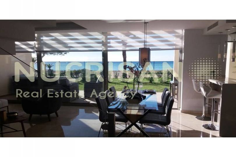 Villajoyosa,Alicante,España,3 Bedrooms Bedrooms,2 BathroomsBathrooms,Chalets,17682