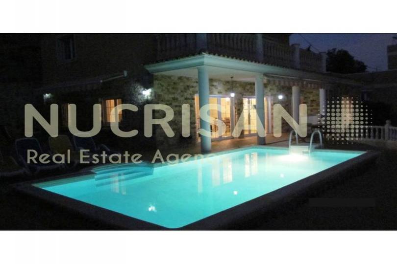 el Campello,Alicante,España,5 Bedrooms Bedrooms,3 BathroomsBathrooms,Chalets,17683