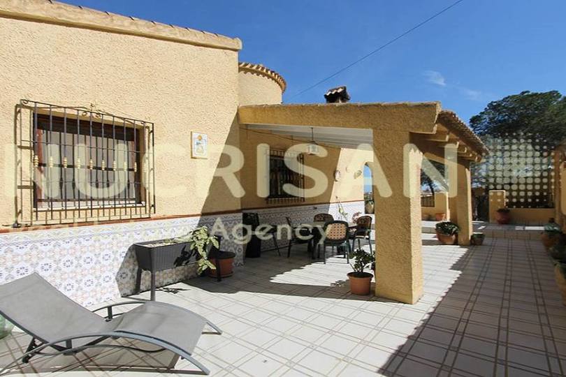 Orihuela,Alicante,España,6 Bedrooms Bedrooms,3 BathroomsBathrooms,Chalets,17689