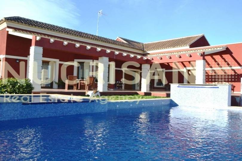 Dénia,Alicante,España,4 Bedrooms Bedrooms,3 BathroomsBathrooms,Chalets,17691
