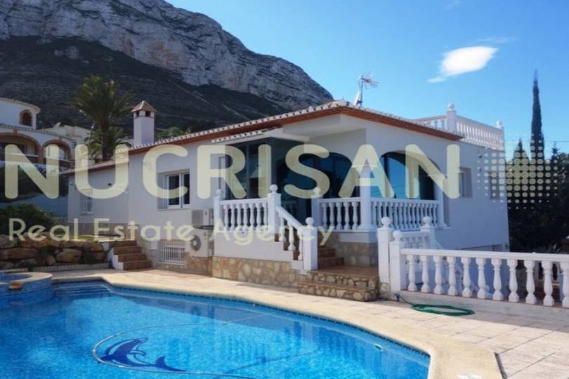 Dénia,Alicante,España,4 Bedrooms Bedrooms,3 BathroomsBathrooms,Chalets,17694