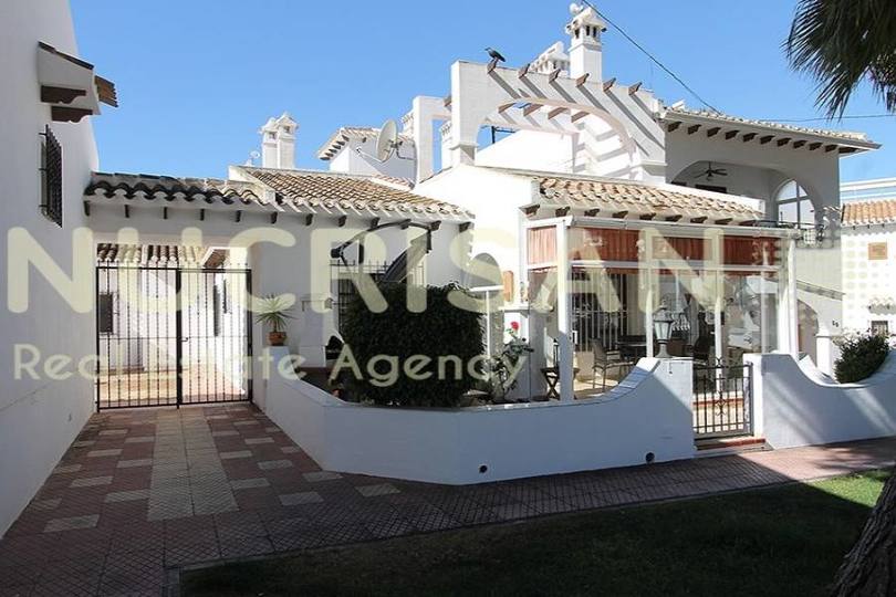 Torrevieja,Alicante,España,2 Bedrooms Bedrooms,1 BañoBathrooms,Chalets,17703