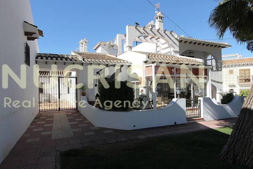 Torrevieja,Alicante,España,2 Bedrooms Bedrooms,1 BañoBathrooms,Chalets,17703