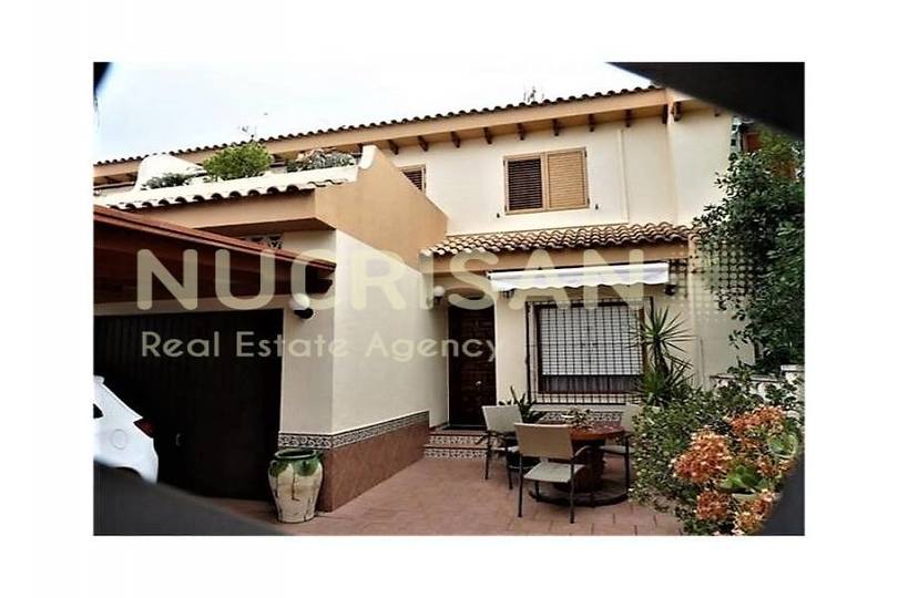 el Campello,Alicante,España,5 Bedrooms Bedrooms,3 BathroomsBathrooms,Chalets,17762
