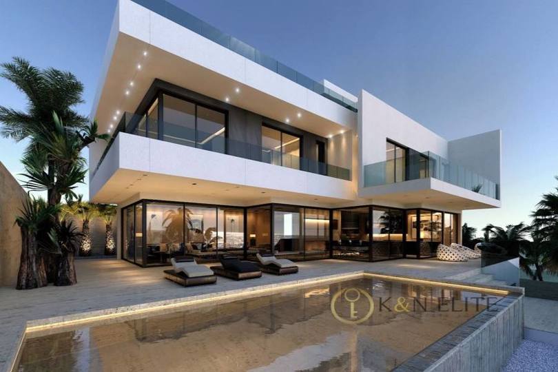Alicante,Alicante,España,4 Bedrooms Bedrooms,5 BathroomsBathrooms,Chalets,17775