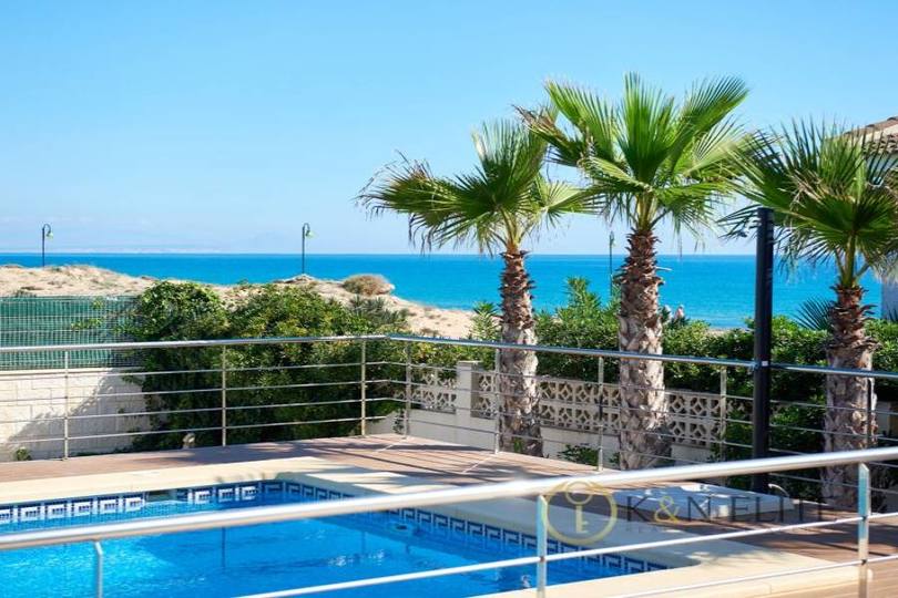 Torrevieja,Alicante,España,5 Bedrooms Bedrooms,5 BathroomsBathrooms,Chalets,17805