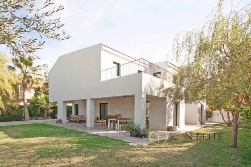 San Juan,Alicante,España,4 Bedrooms Bedrooms,3 BathroomsBathrooms,Chalets,17820