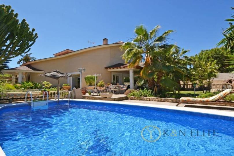 el Campello,Alicante,España,5 Bedrooms Bedrooms,4 BathroomsBathrooms,Chalets,17822