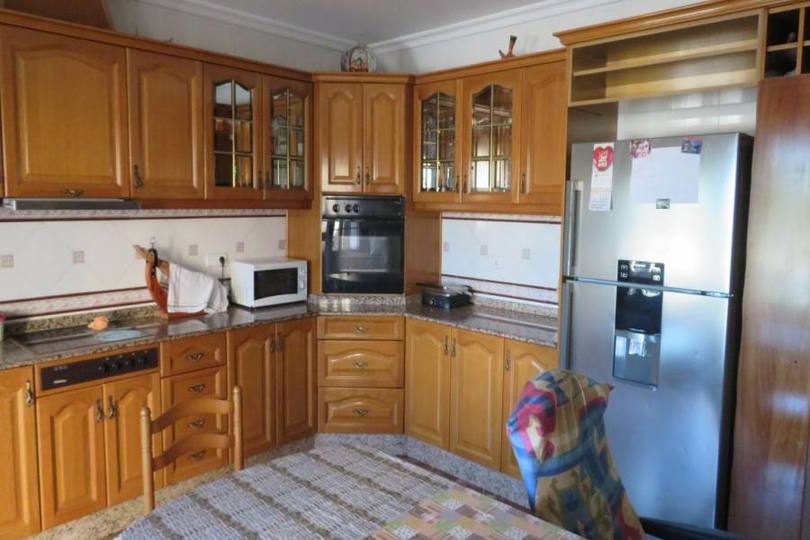 Elche,Alicante,España,8 Bedrooms Bedrooms,3 BathroomsBathrooms,Chalets,17845