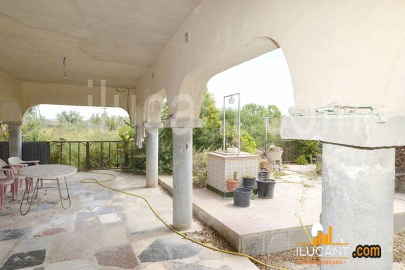 San Vicente del Raspeig,Alicante,España,5 Bedrooms Bedrooms,1 BañoBathrooms,Chalets,17854