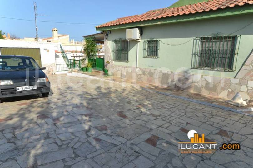 Mutxamel,Alicante,España,3 Bedrooms Bedrooms,2 BathroomsBathrooms,Chalets,17859