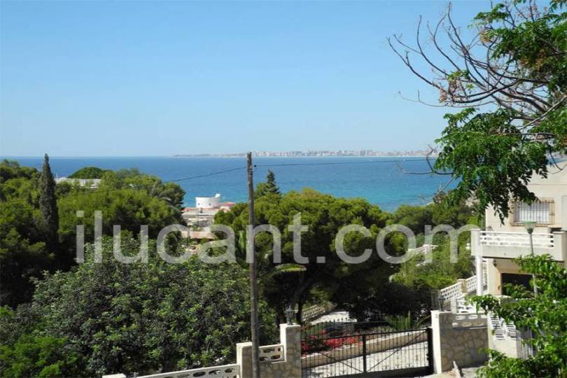 el Campello,Alicante,España,5 Bedrooms Bedrooms,3 BathroomsBathrooms,Chalets,17860