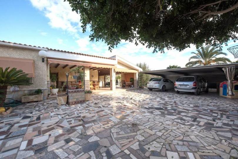 Valverde,Alicante,España,4 Bedrooms Bedrooms,2 BathroomsBathrooms,Chalets,17886