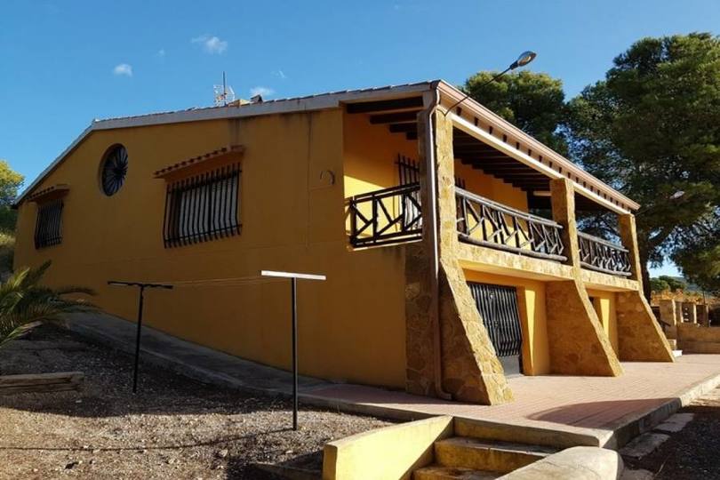 Sax,Alicante,España,4 Bedrooms Bedrooms,1 BañoBathrooms,Chalets,17899