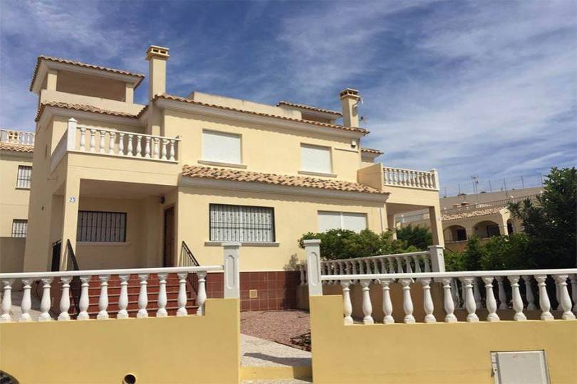 Algorfa,Alicante,España,3 Bedrooms Bedrooms,2 BathroomsBathrooms,Chalets,17903