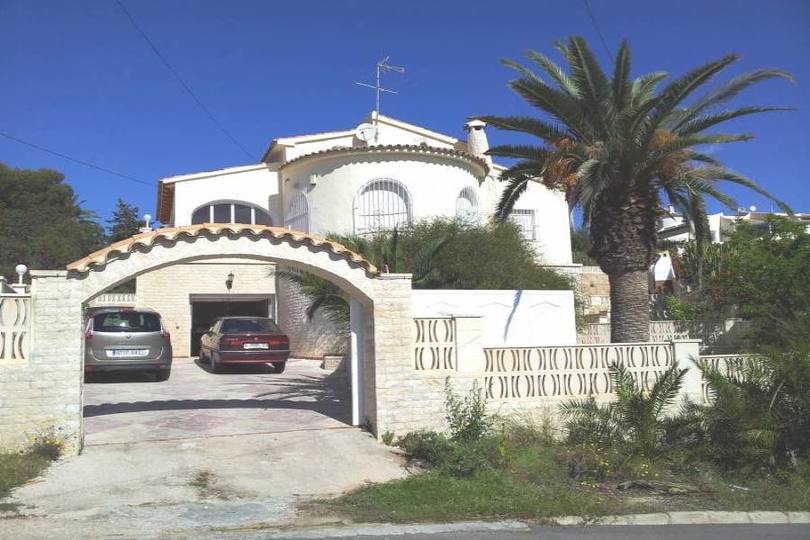 el Campello,Alicante,España,4 Bedrooms Bedrooms,3 BathroomsBathrooms,Chalets,18015
