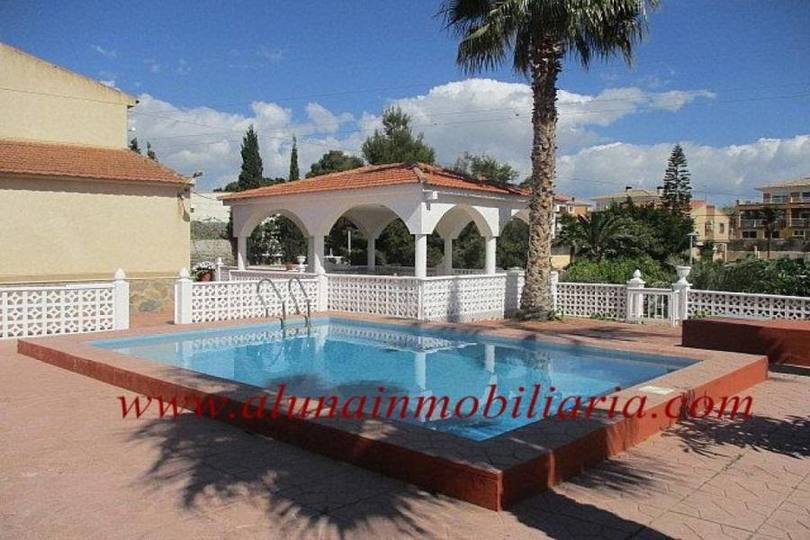 San Vicente del Raspeig,Alicante,España,3 Bedrooms Bedrooms,2 BathroomsBathrooms,Chalets,18029
