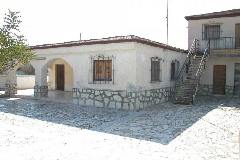 San Vicente del Raspeig,Alicante,España,5 Bedrooms Bedrooms,2 BathroomsBathrooms,Chalets,18037