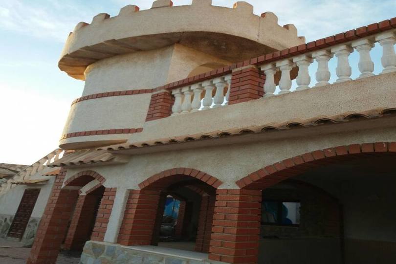 Mutxamel,Alicante,España,7 Bedrooms Bedrooms,3 BathroomsBathrooms,Chalets,18111