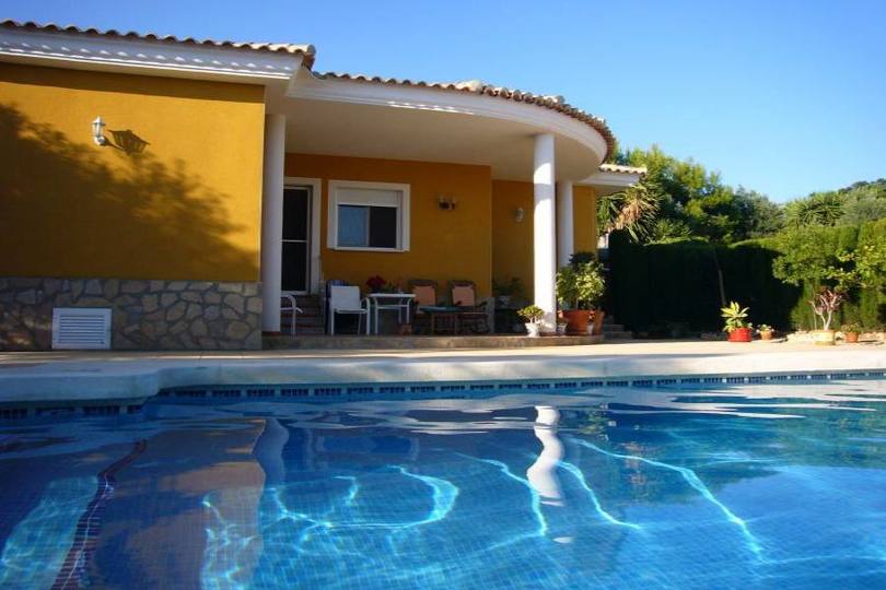 Busot,Alicante,España,3 Bedrooms Bedrooms,1 BañoBathrooms,Chalets,18120
