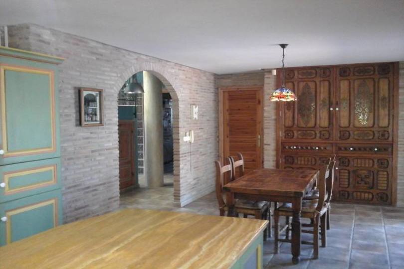 Mutxamel,Alicante,España,5 Bedrooms Bedrooms,1 BañoBathrooms,Chalets,18123