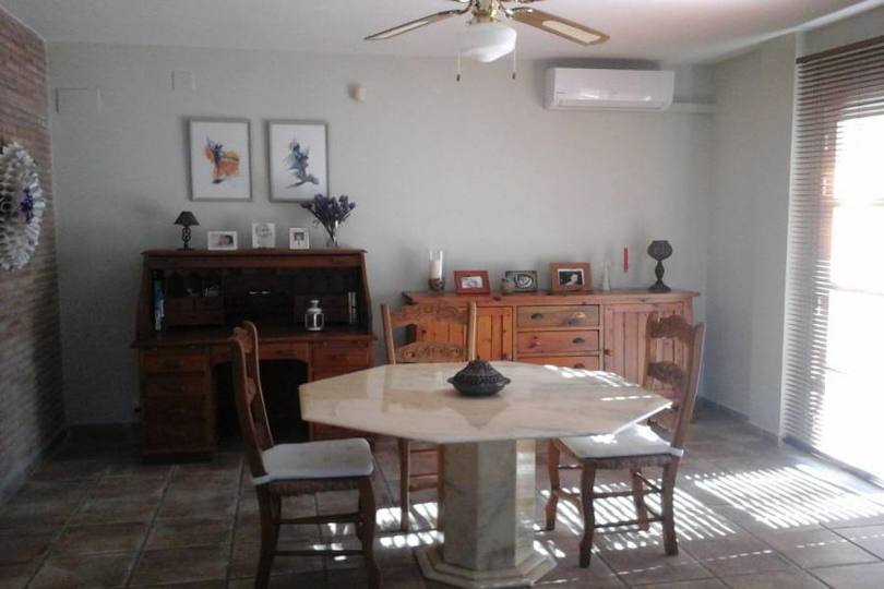 Mutxamel,Alicante,España,5 Bedrooms Bedrooms,1 BañoBathrooms,Chalets,18123