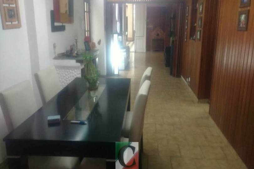 Lanus,Buenos Aires,Argentina,3 Habitaciones Habitaciones,1 BañoBaños,Casas,20 de septiembre ,2602