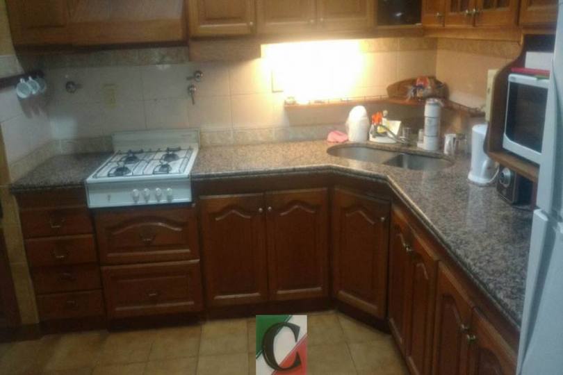 Lanus,Buenos Aires,Argentina,3 Habitaciones Habitaciones,1 BañoBaños,Casas,20 de septiembre ,2602
