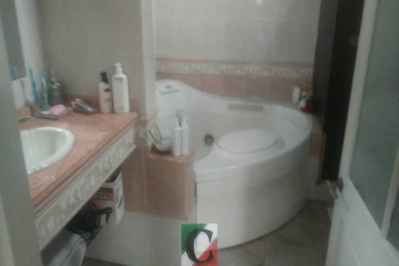 Lanus,Buenos Aires,Argentina,3 Habitaciones Habitaciones,1 BañoBaños,Casas,20 de septiembre ,2602