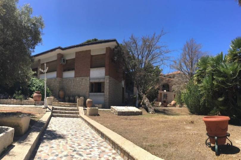 Alicante,Alicante,España,7 Bedrooms Bedrooms,4 BathroomsBathrooms,Chalets,18984