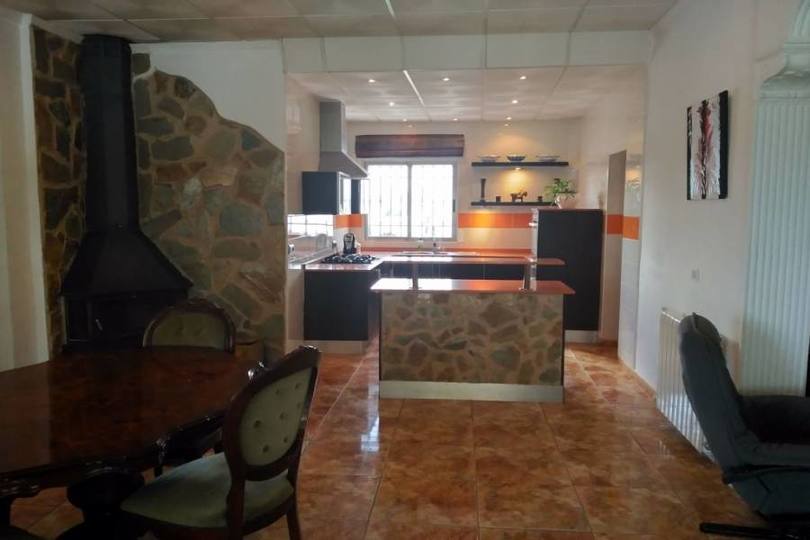 Villena,Alicante,España,5 Bedrooms Bedrooms,2 BathroomsBathrooms,Chalets,19001