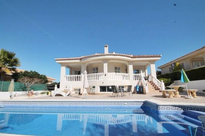 Rojales,Alicante,España,5 Bedrooms Bedrooms,4 BathroomsBathrooms,Chalets,19016