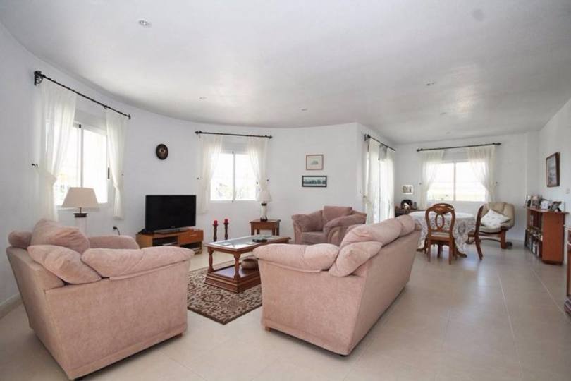 Rojales,Alicante,España,5 Bedrooms Bedrooms,4 BathroomsBathrooms,Chalets,19016