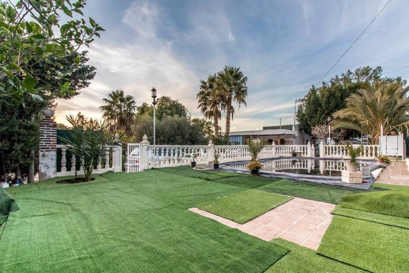 Elche,Alicante,España,4 Bedrooms Bedrooms,1 BañoBathrooms,Chalets,19023