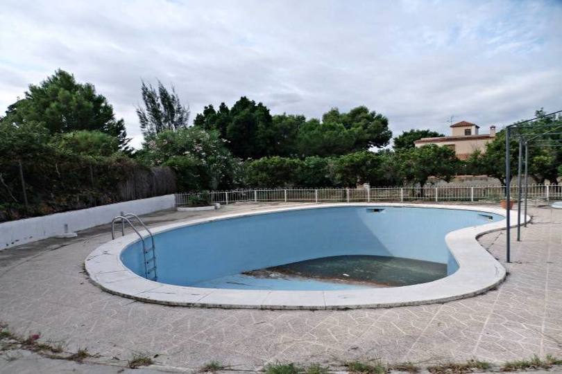 Elche,Alicante,España,5 Bedrooms Bedrooms,2 BathroomsBathrooms,Chalets,19025